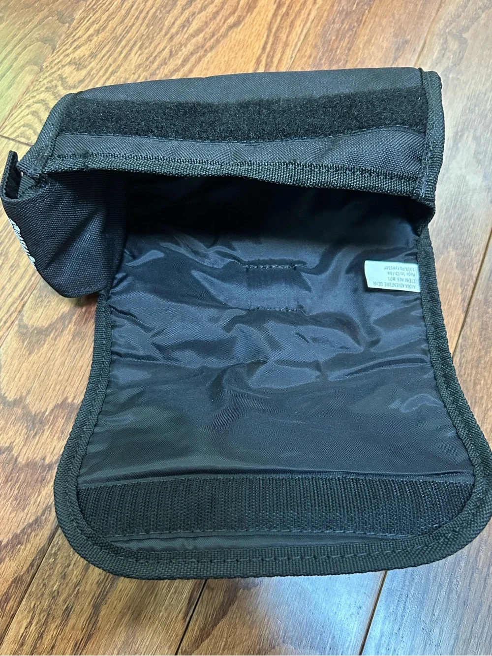 Akona Adventure Gear scuba mask carry bag